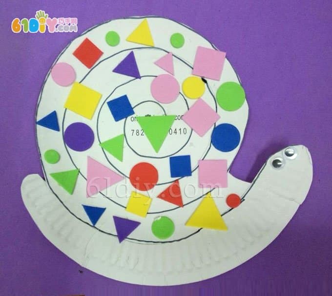 Children's handmade DIY paper plate snail