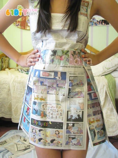 How to make environmental protection clothes with newspapers