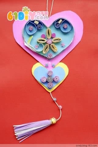 Beautiful corrugated handmade ornaments (2)