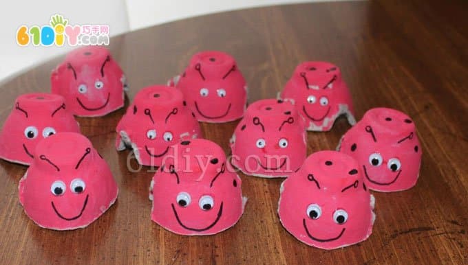 Spring small production: cute egg box little ladybug