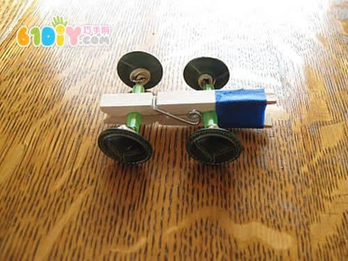 Wooden clip making toy car
