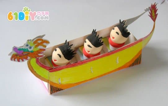 How to make a Dragon Boat Festival dragon boat with a carton