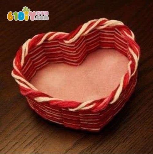 Heart-shaped storage basket DIY production