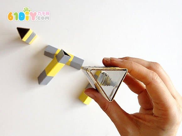 Cardboard Making Kaleidoscope