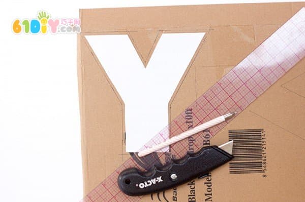 Cardboard making three-dimensional letters
