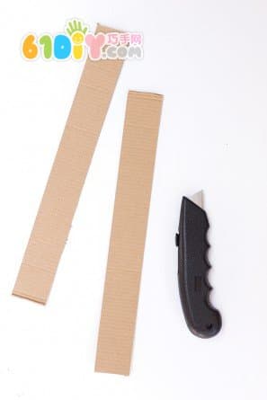 Cardboard making three-dimensional letters