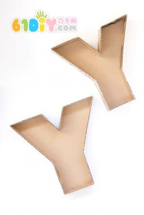 Cardboard making three-dimensional letters