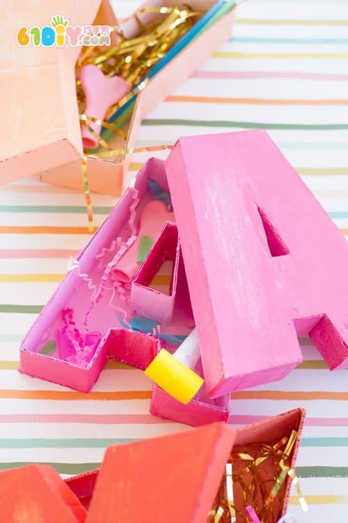 Cardboard making three-dimensional letters