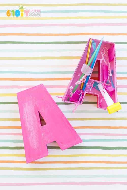 Cardboard making three-dimensional letters