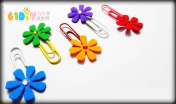 Handmade paper clip flower bookmark clip