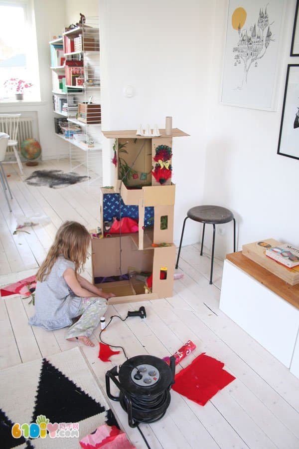 Parent-child handmade carton big house