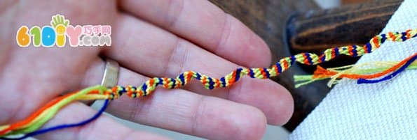 Multicolored hand rope weaving tutorial