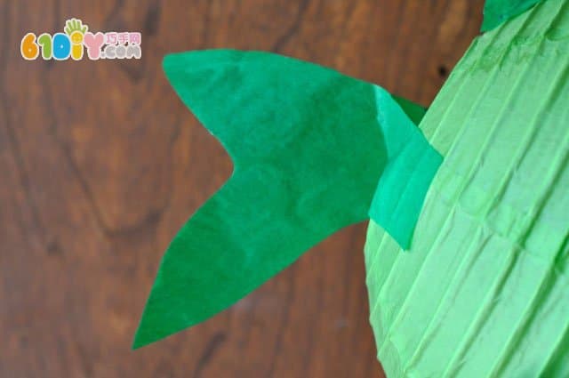 Handmade fish-shaped lanterns for Mid-Autumn Festival