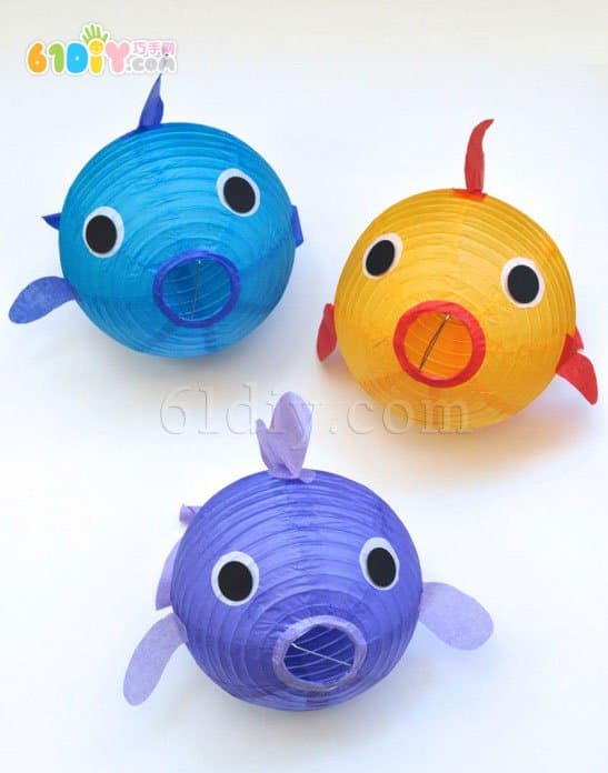 Handmade fish-shaped lanterns for Mid-Autumn Festival