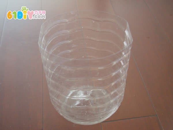 Oil barrel waste utilization to make toy bucket