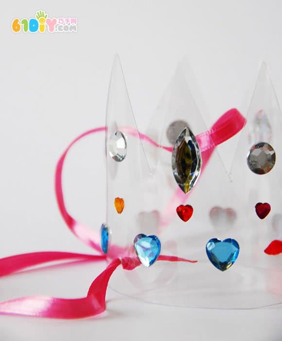 Beverage bottle handmade crystal crown