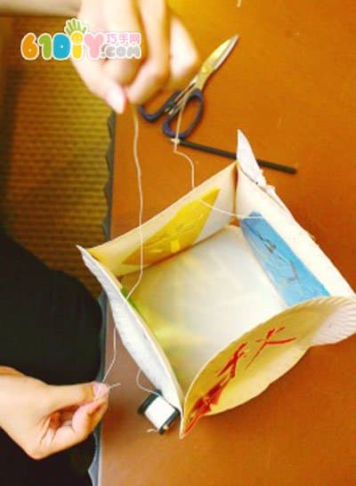 Paper tray DIY making Mid-Autumn Festival lanterns