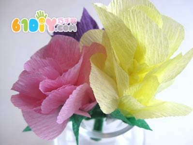 Wrinkle paper flower DIY production
