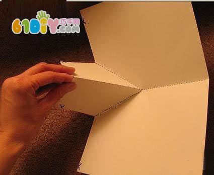Three-dimensional pop-up card production