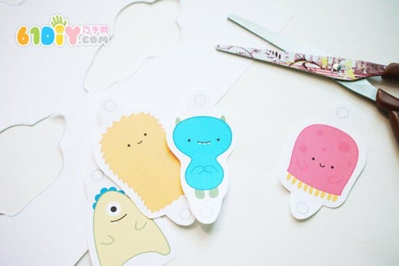 DIY making cute little monster pen holder
