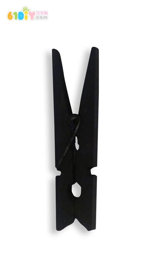 Halloween DIY: Clothespin Handmade Bat