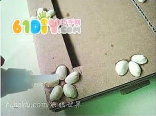 Pistachio Shell Cardboard Photo Frame DIY