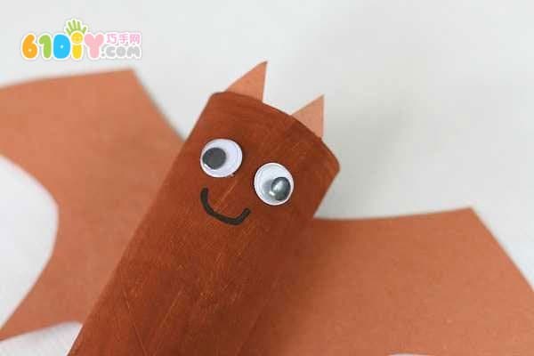Halloween children handmade paper tube bat