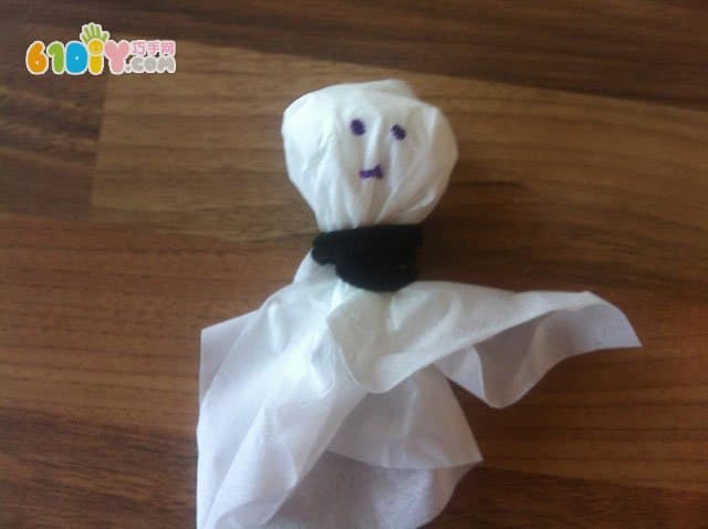 Halloween: Napkin DIY Ghost