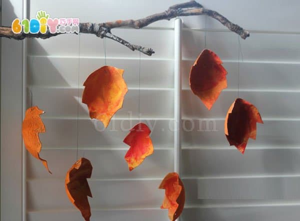Waste making autumn leaves