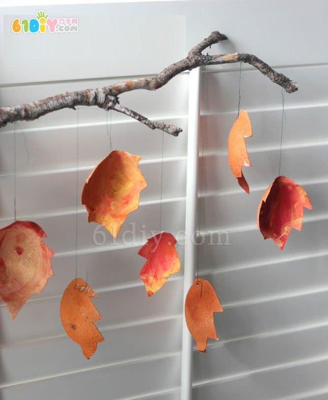 Waste making autumn leaves