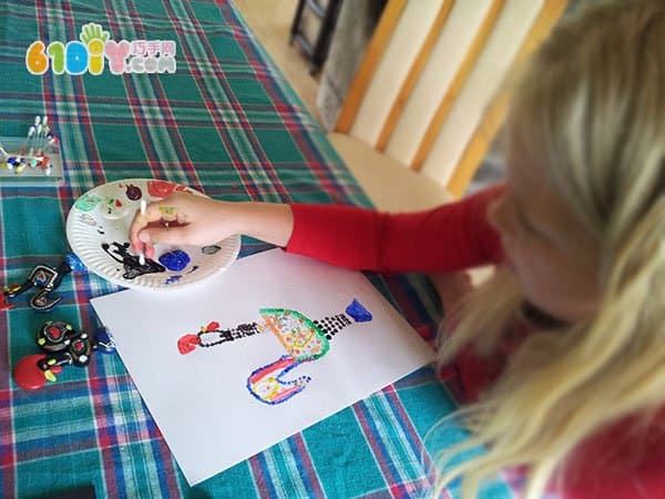 Painting with a cotton swab