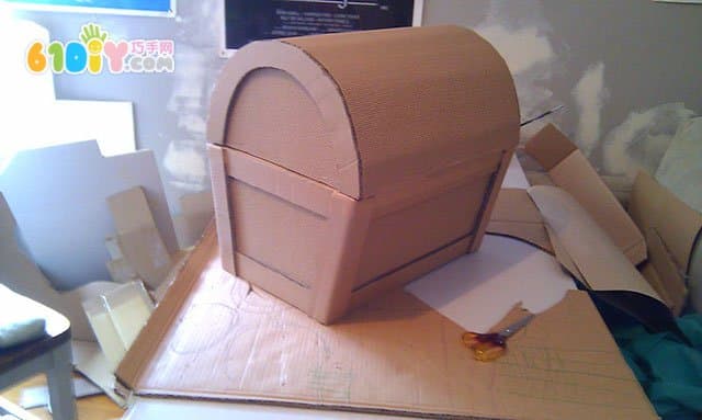 Carton Waste Making Treasure Chest