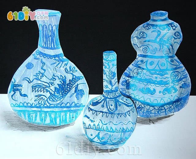 Children's creative handwork beautiful blue and white porcelain