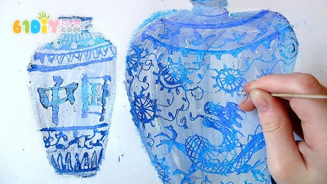 Children's creative handwork beautiful blue and white porcelain