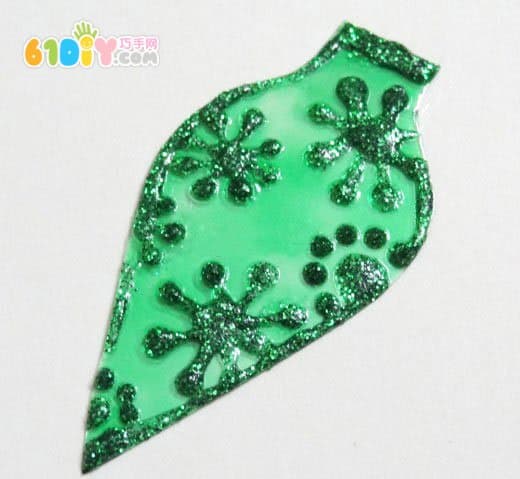 Glitter glue handmade Christmas ball ornaments