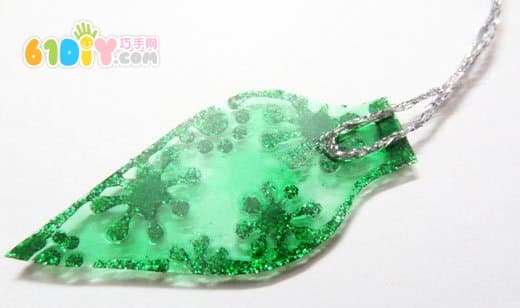 Glitter glue handmade Christmas ball ornaments