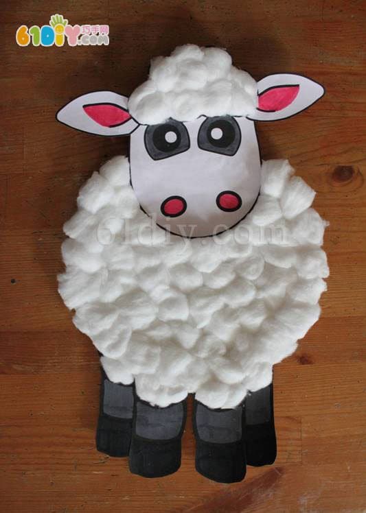 Children's handmade paper plate cotton lamb