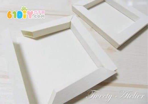 Cardboard photo frame making