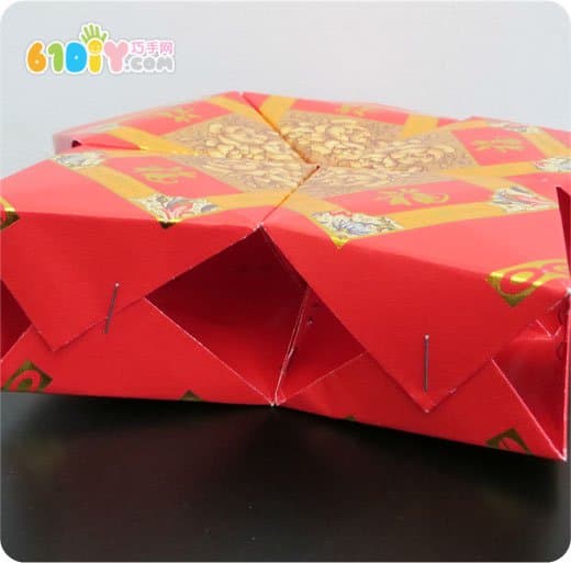 10 red envelopes making stars