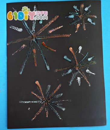 Paint beautiful fireworks with salt