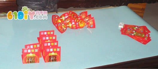 How to Make Lanterns from Red Envelopes