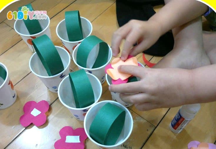 Women's Day gift making simple paper cup flower pot