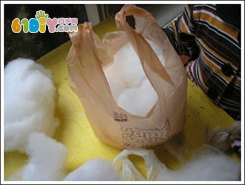 Easter DIY plastic bag making bunny