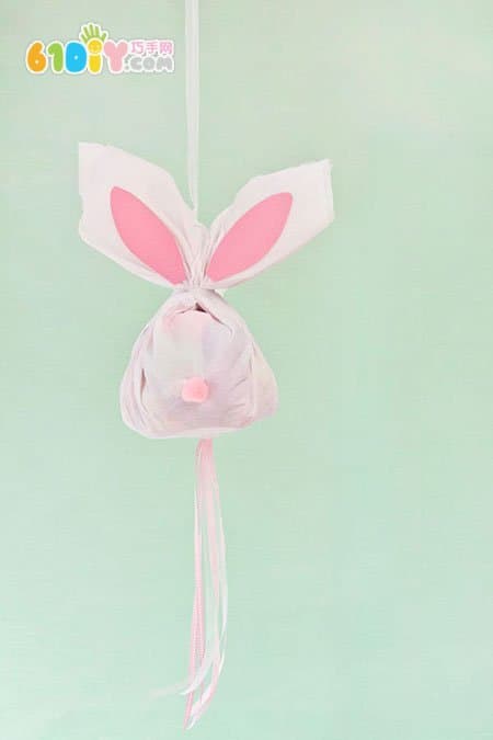 Easter DIY Tissue Rabbit Bracelet