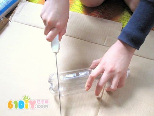 Beverage bottle DIY making flowers
