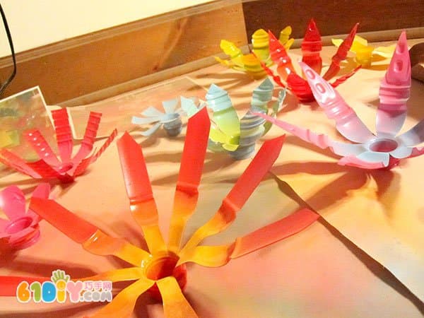 Beverage bottle DIY making flowers