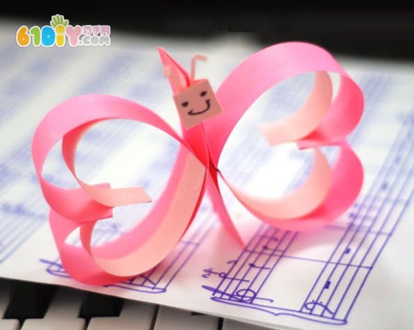 Children's paper art love three-dimensional butterfly DIY production