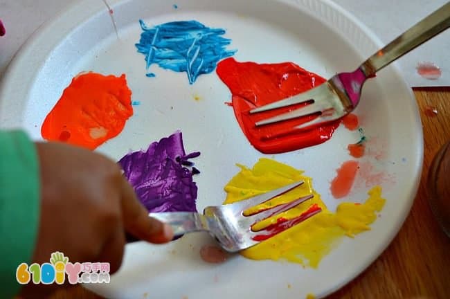Painting with a fork