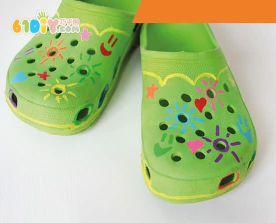 Personality hand-painted slippers DIY