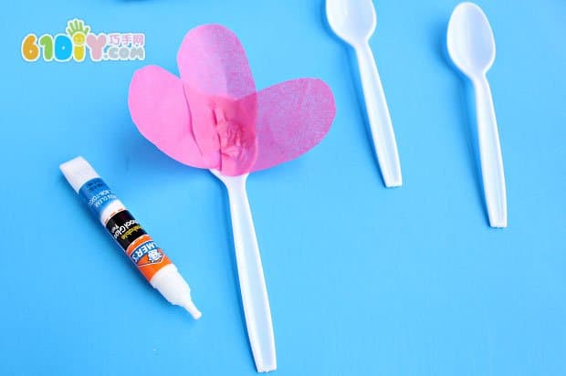 Mother's Day handmade DIY paper cup spoon crepe paper flower